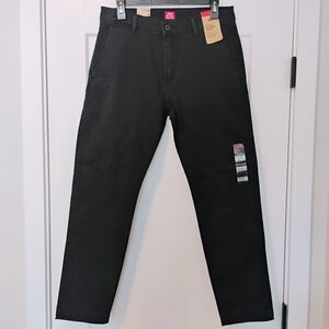 NWT 30x30 Levi's XX Chino Standard Taper Stretch Black Khaki Pants NEW